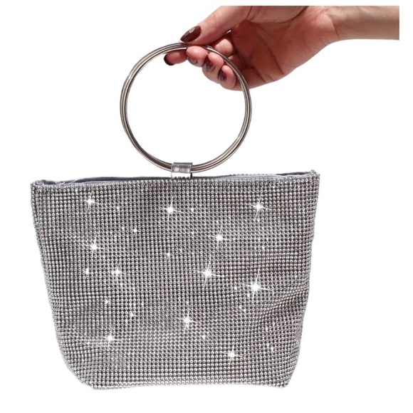 Handbags - Women's Silver Crystal Rhinestone Wedding Bridal Evening Bags Clutch Purse